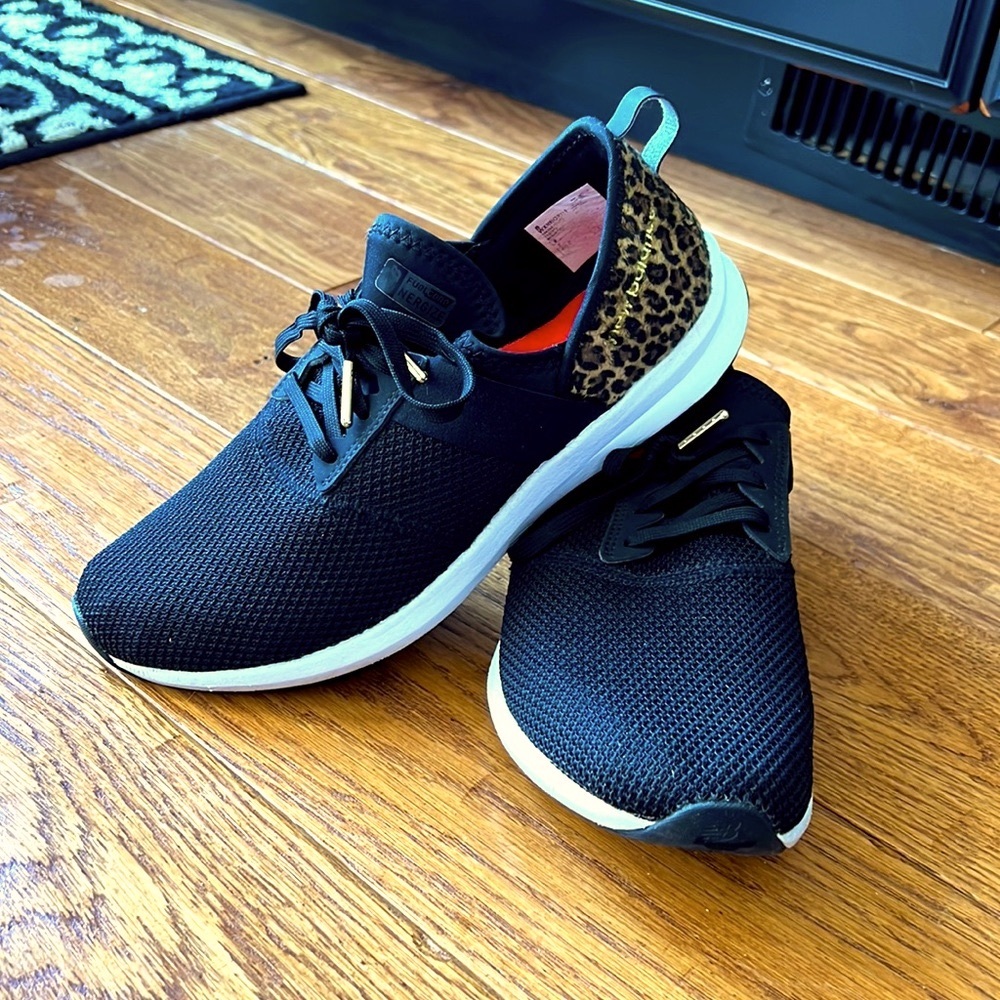 New balance Fuelcore Nergize leopard accent sneakers